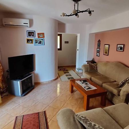 Huge Holiday Apartment For You ! Sarandë Eksteriør bilde